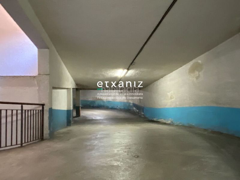 Foto df9314fb-0c70-4590-868c-70ec15715bdf. Aparcament cotxe a Lasarte - Oria
