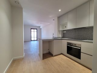 Rent Flat  Carrer víctor balaguer. Fantástico piso en manresa!!!