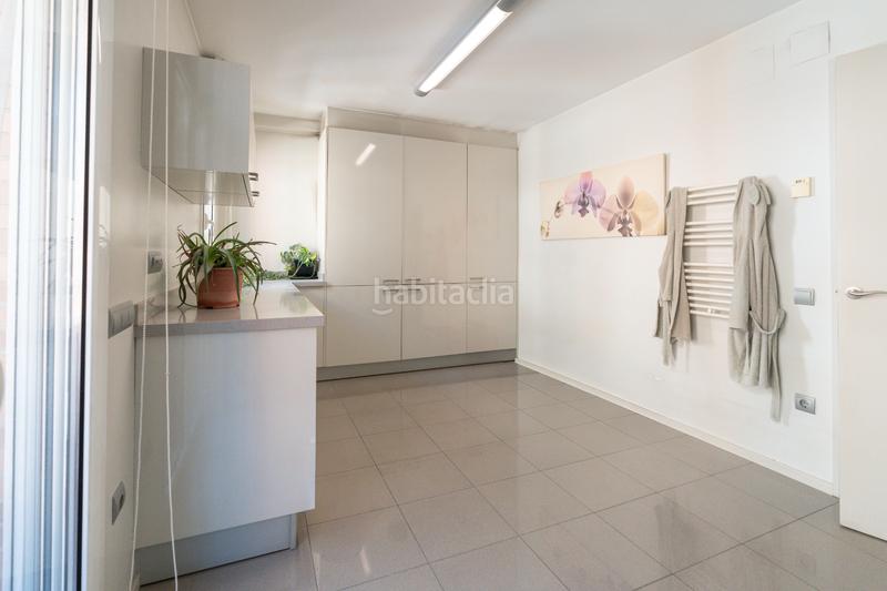 Foto 290dacbb-9571-4713-82e6-741a1a233263. Duplex avec cheminée chauffage parking dans Plaça Catalunya Manresa