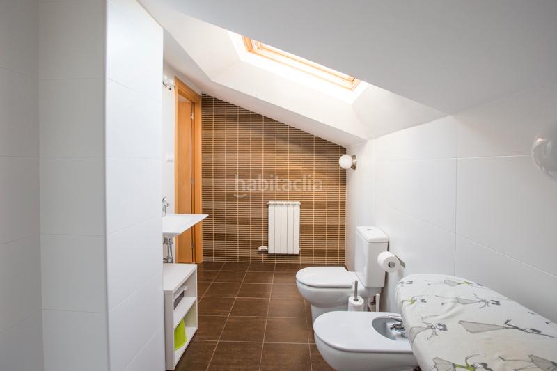 Foto 26a1230f-a277-45cd-bd44-04a02891e6c7. Dúplex amb calefacció aparcament a Poble Nou Manresa