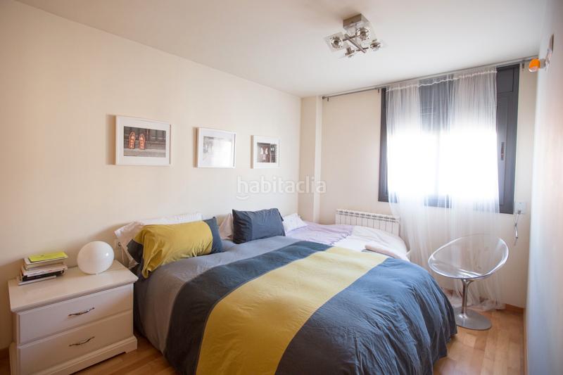 Foto 8bf10c73-935b-49f3-9866-66f56ade0dc0. Dúplex amb calefacció aparcament a Poble Nou Manresa