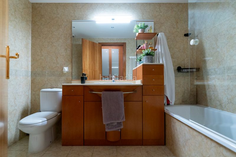 Foto 0d09d558-87d5-44fb-a4b3-8717986fa0dc. Pis amb calefacció aparcament a Plaça Catalunya Manresa