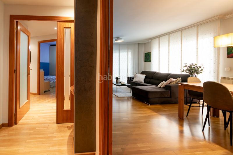 Foto 274a1c70-019d-47e8-814b-9f328193b4e4. Pis amb calefacció aparcament a Plaça Catalunya Manresa