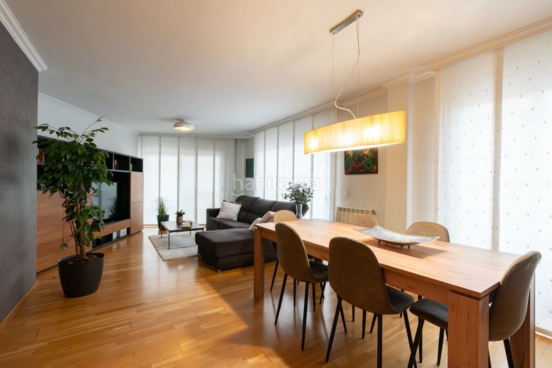 Foto a5e78133-70b4-421a-9362-316544a6544a. Pis amb calefacció aparcament a Plaça Catalunya Manresa