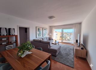 Flat  Carrer moragas i barret. Luminoso y con vistas espectaculares. 100m2 en el centro de pine