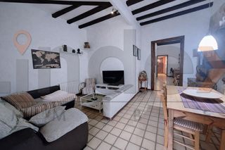 Pis  Carrer de sant antoni abat. En exclusiva. gran piso en el emblem�tico raval, entre mercat de