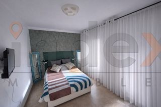 Pis a Centre. En exclusiva: piso reformado con gran terraza privada en el casc