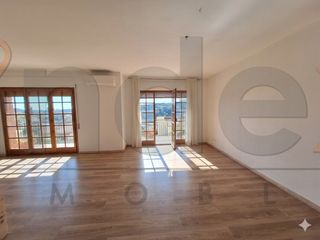 Xalet  Carrer de joan monjo i pons. En exclusiva. propiedad con 4 viviendas y vistas al mar