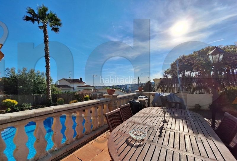 Foto b706671e-9e99-4b29-b898-ed7ca740d462. Xalet amb xemeneia calefacció aparcament piscina a Arenys de Mar