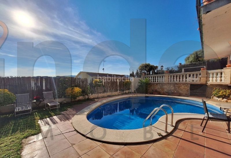 Foto e6f9f76c-a886-4dd9-9501-cb2f45b141a0. Xalet amb xemeneia calefacció aparcament piscina a Arenys de Mar