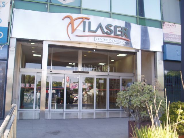 Foto b06bef40-f595-4f7e-8129-9701691d7ffe. Local comercial local edificio vilaser en Parque Atlántico- San Matías Sevilla