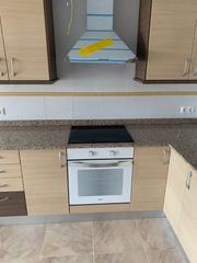 Appartement  Carrer de les eres. Vivienda en edificio residencial en muy buen estado