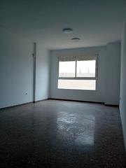 Lloguer Pis  Avinguda dels treballadors. Se alquila piso en olleria