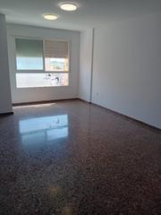 Rent Flat  Avinguda dels treballadors. Se alquila piso en olleria