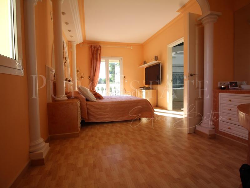 Foto c649734c-f488-4662-82fa-4aa28ff26e8f. Chalet mansión en venta, Palmanova, calvia, mallorca inmobiliaria puro estate. en Calvià