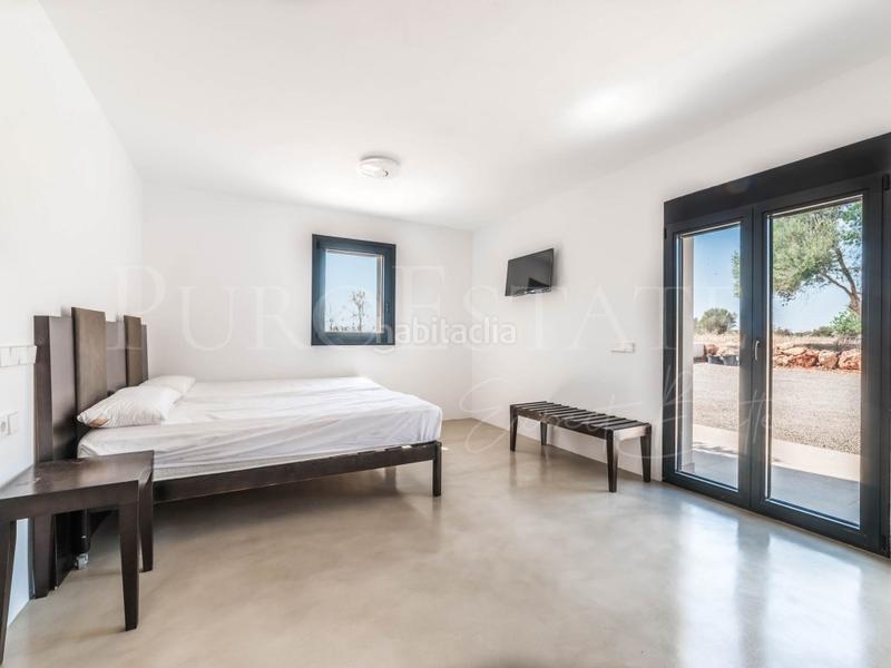 Foto 3528c508-e074-4f50-8654-b499b9029e42. Haus mit heizung parking pool in Zona Rústica - Interior Campos