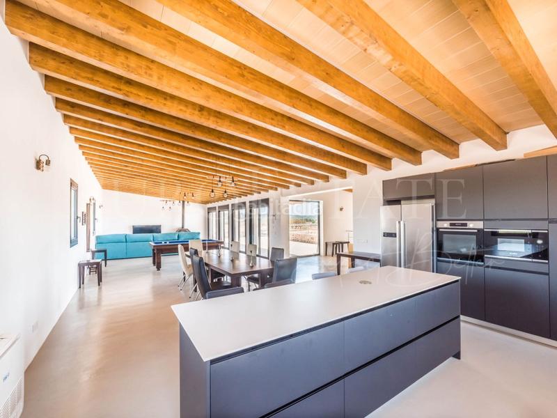 Foto 59fbea95-ec72-4a6c-b65f-46166572f6c4. Haus mit heizung parking pool in Zona Rústica - Interior Campos