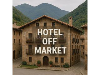 Local Comercial a Estellencs. Oportunidad exclusiva de inversión en hoteles con inmobiliaria p