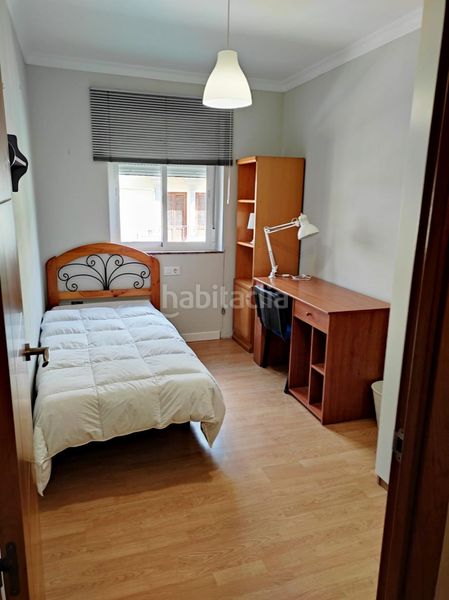 Foto d3b0e38f-6574-4695-8824-5ec2309248ef. Rent flat with parking in Centro Puerto Real