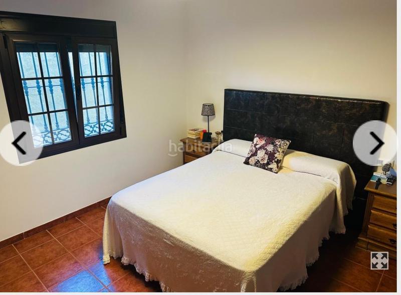 Foto c61338ce-7c48-4aad-8d18-7bf68bfdc61c. Chalet exclusiva vivienda en Las Lagunas - Campano Chiclana de la Frontera