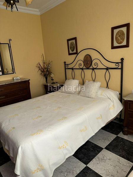 Foto 2e38d6f6-3063-4086-b8ae-066b2cdc0864. Casa amb aparcament a Núcleo urbano Chiclana de la Frontera