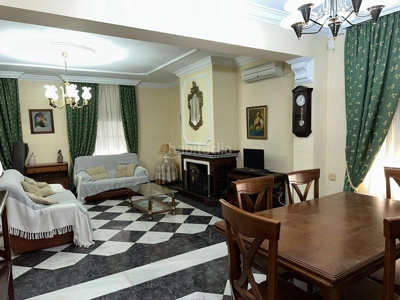 Foto cf66ab2f-1829-4c92-9bed-703583d820ee. Casa amb aparcament a Núcleo urbano Chiclana de la Frontera
