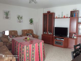 Affitto Appartamento in Núcleo urbano. Piso en alquiler centro larga temporada