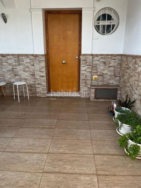 Foto 376a54f1-05e7-4360-8952-e50cc91892b5. Casa adossada amb calefacció aparcament a Centro Puerto Real