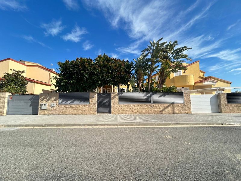 Foto 27101f8b-ab29-4512-ad27-99a611cff806. Casa amb calefacció aparcament piscina a Quatre Camins Cambrils