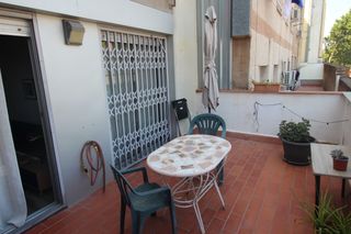 Piso en Collblanc. Piso de 50 m2, 2 habitaciones con preciosa terraza de 20 m2