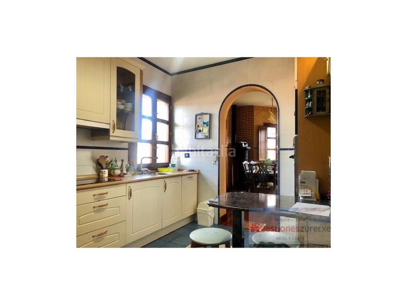 Foto 56110fd8-c867-429f-95f5-db2e2c3791c1. Chalet avec parking dans La Peña Bilbao