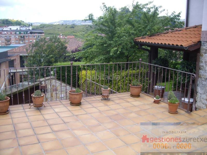 Foto 6defb306-4be0-4919-9675-204c682ba507. Chalet avec parking dans La Peña Bilbao