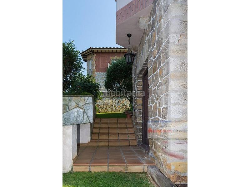 Foto 9f6d9f83-1e9d-43e7-b58c-d41e335f653a. Chalet avec parking dans La Peña Bilbao