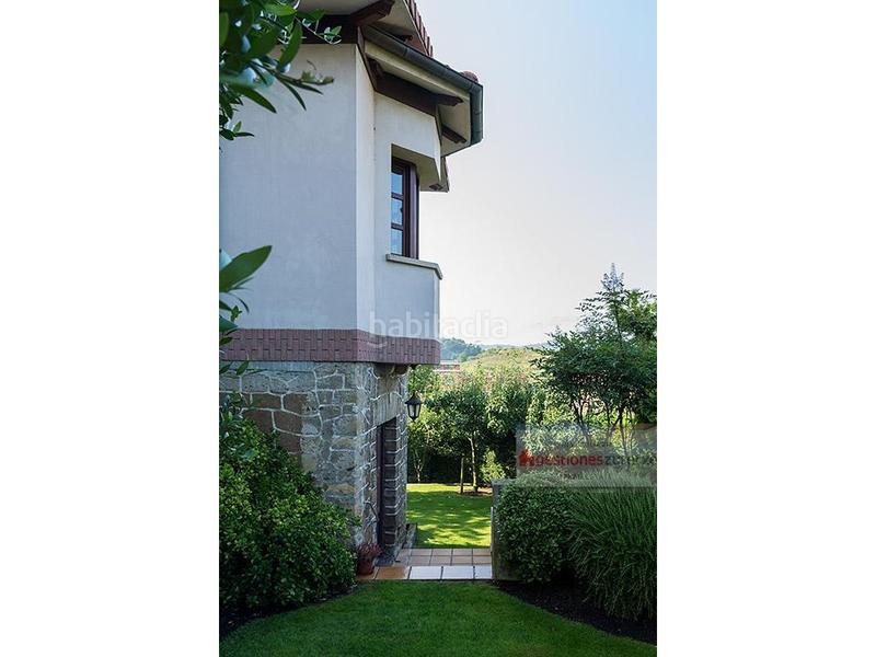 Foto b6a59e51-e0fb-49b6-bd00-ec1cc64fed1c. Chalet avec parking dans La Peña Bilbao