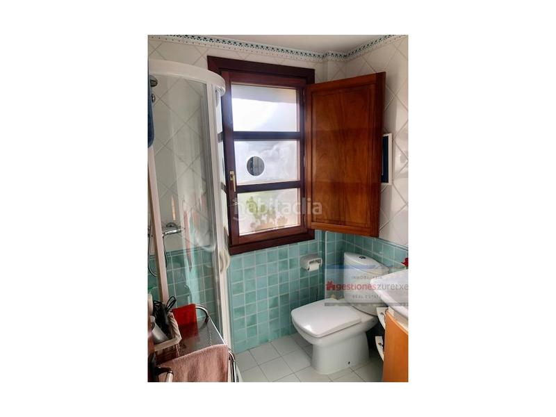 Foto f8a5071c-31db-470c-b115-ebadea818204. Chalet avec parking dans La Peña Bilbao