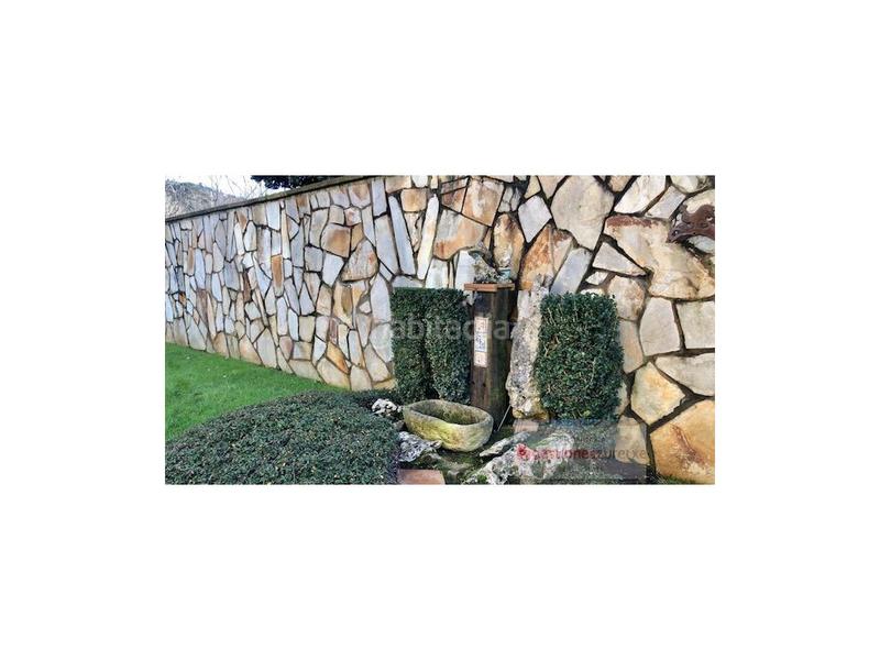 Foto f937da67-3946-44eb-9d45-9c5d647fde61. Chalet avec parking dans La Peña Bilbao