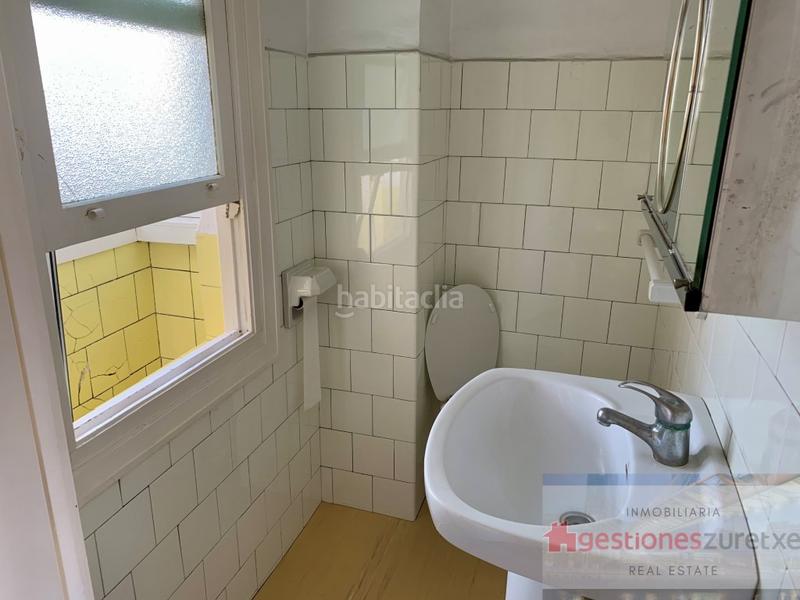 Foto 7be8642a-cb8b-4c8f-a411-1876c6eab71a. Piso venta de piso exterior en autonomía en Ametzola Bilbao