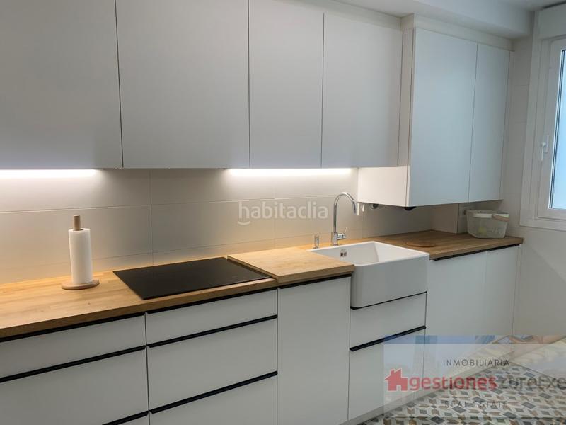 Foto a3b1d2ba-f88a-499c-8807-98799f5612dd. Alquiler piso alquiler de piso con garaje en general eguia en Bilbao