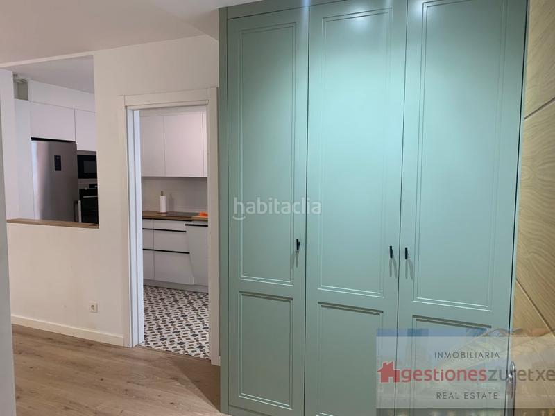 Foto ba417373-9a0a-4e99-8758-ecea5b04aa74. Location appartement avec parking dans Basurtu Bilbao