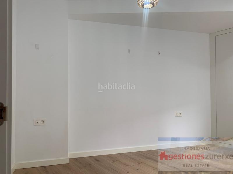 Foto c98b724f-5e1d-4317-ba39-e464f137fd7d. Location appartement avec parking dans Basurtu Bilbao