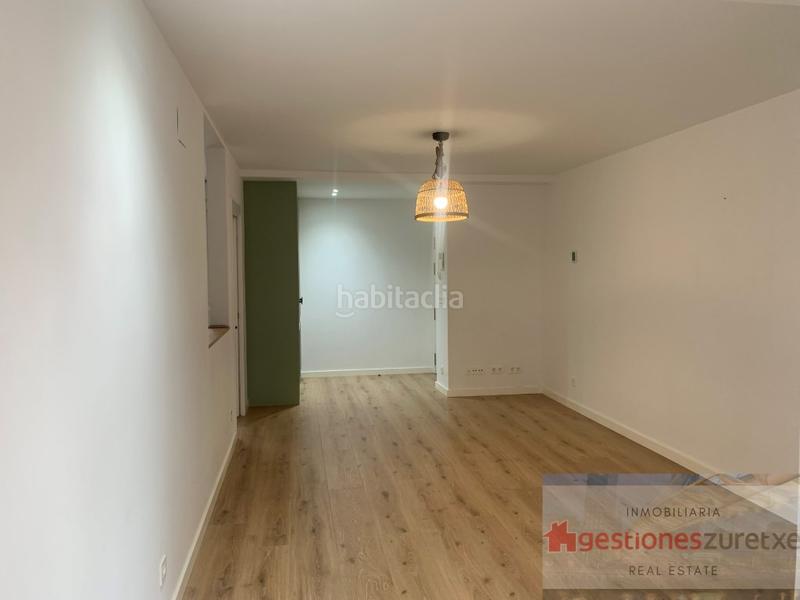 Foto e883039b-dc1b-4c72-8836-ae18fd0350d6. Location appartement avec parking dans Basurtu Bilbao
