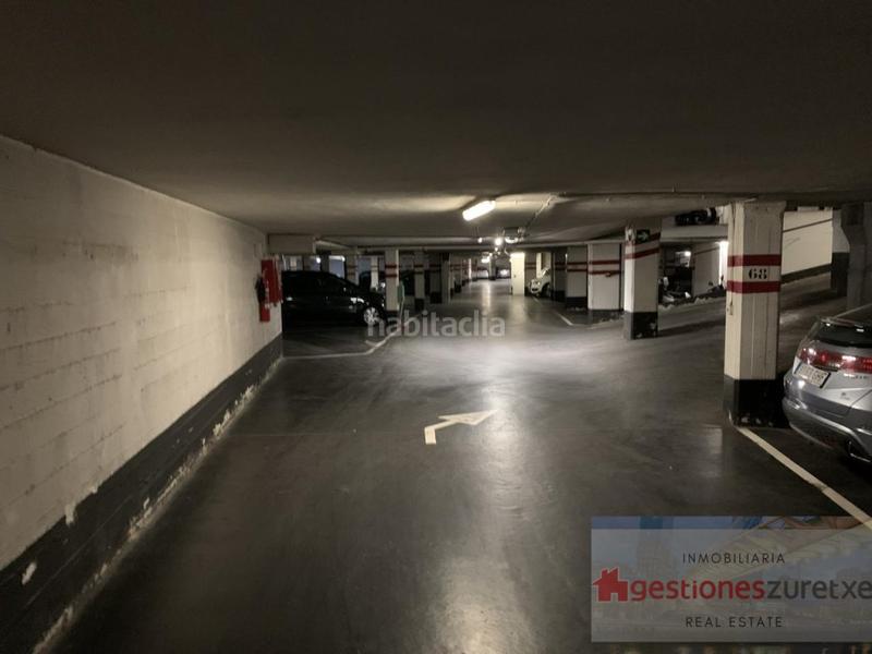 Foto c814b693-318a-47dd-958a-5b33d15448b3. Alquiler parking coche alquiler de parcela de garaje en san mamés en Bilbao