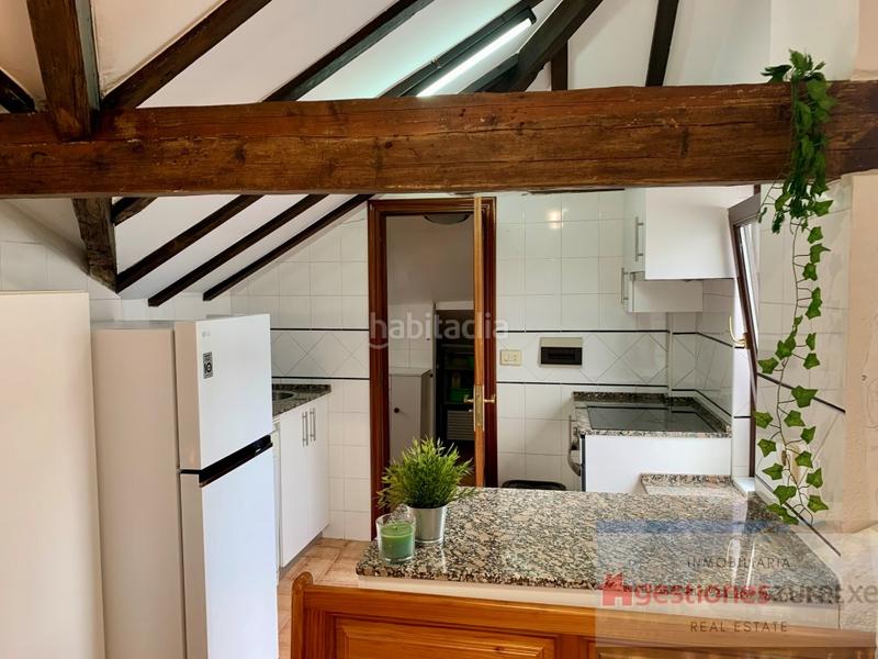 Foto 4890fffe-b615-41da-a813-a8bca2bb396d. Flat with parking in Zabalburu Bilbao