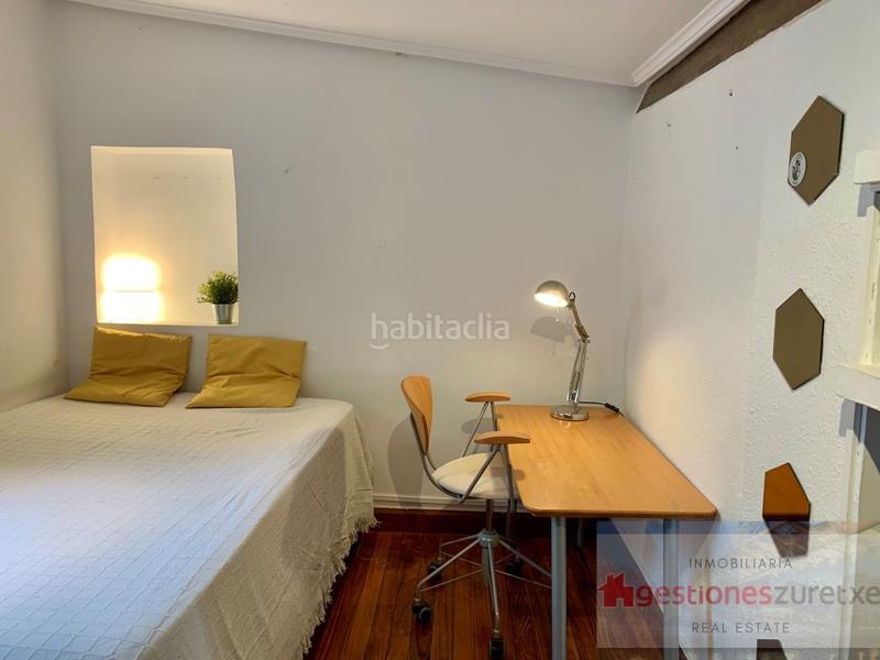 Foto 8d004f44-a84c-45ba-9463-2a1a9e528bb9. Flat with parking in Zabalburu Bilbao