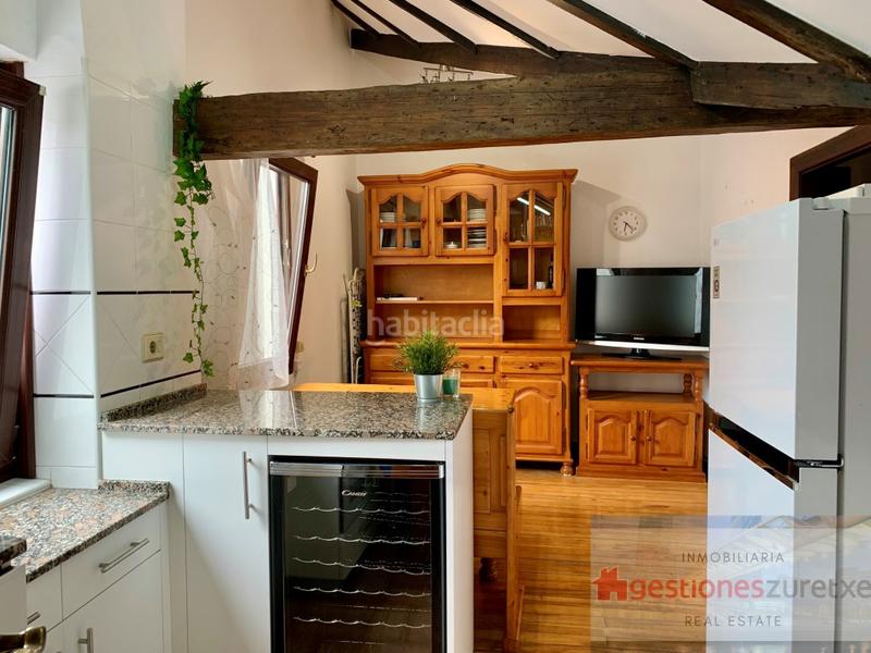 Foto c3850687-2369-4e2b-a2d5-7acaf979c1b7. Flat with parking in Zabalburu Bilbao