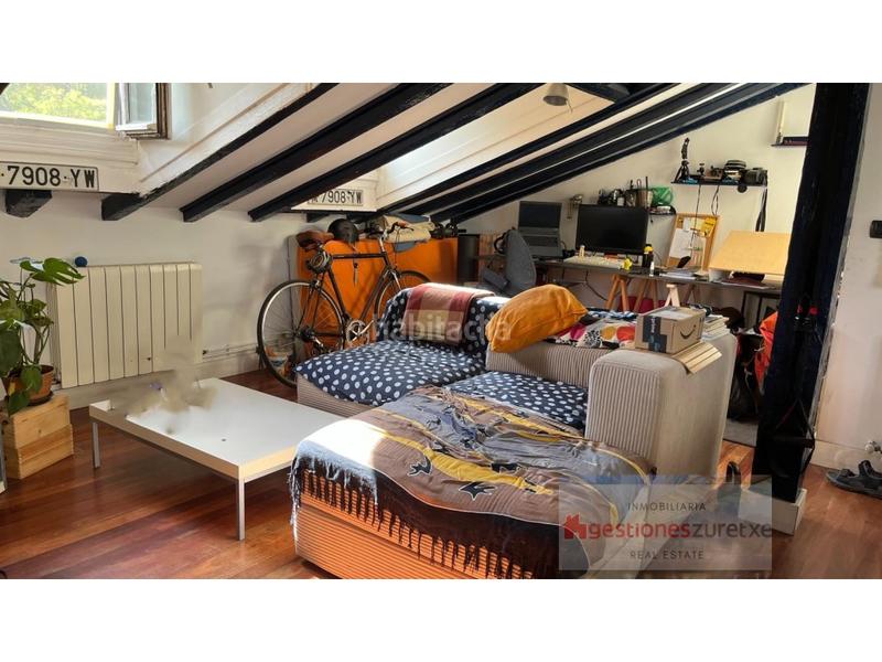 Foto 0e2f306c-a4e7-4d9c-b90c-7d5d6d3b2b39. Piso venta ático con garaje y trastero en Olabeaga en Bilbao