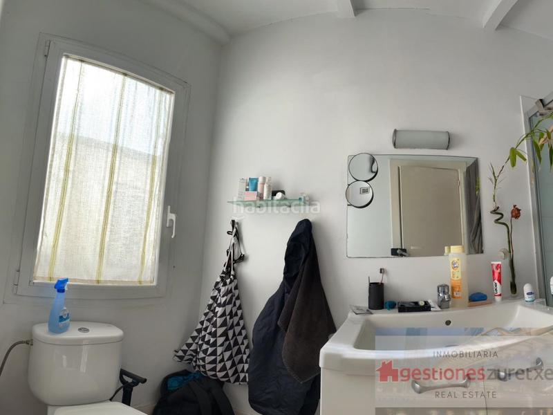 Foto a1672c9f-aa6d-427f-9060-77908f524698. Piso venta ático con garaje y trastero en Olabeaga en Bilbao