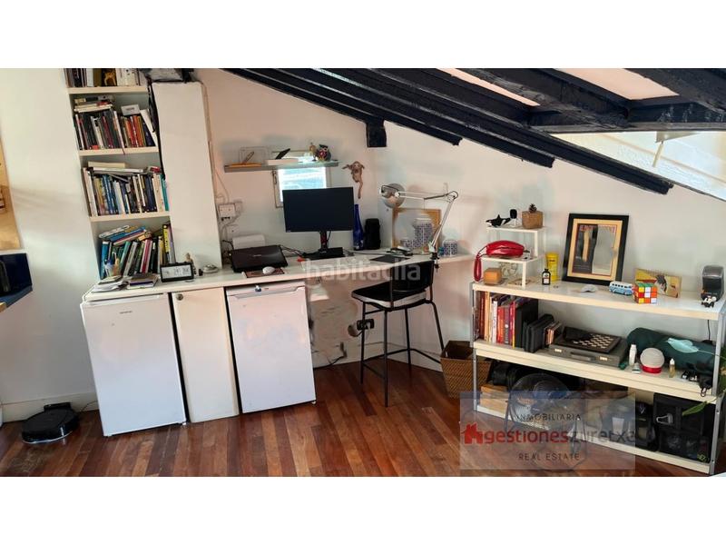 Foto cc3dcd2e-a422-4af7-8c75-2f8c809ee59d. Piso venta ático con garaje y trastero en Olabeaga en Bilbao