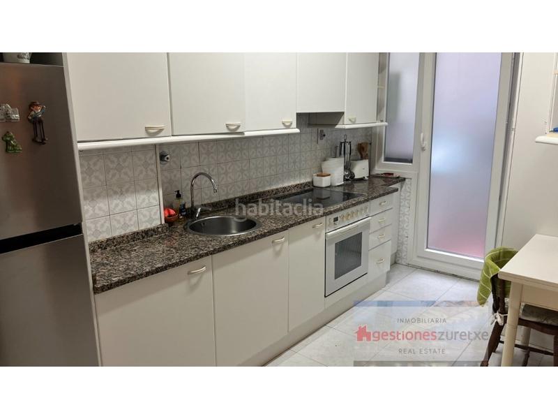 Foto 26087c08-e971-458d-b526-64619be5424b. Appartamento con parcheggio in San Pedro de Deusto - La Ribera Bilbao