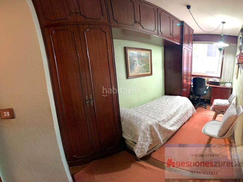 Foto f2246ee8-17ae-4827-b527-2a74be61b3d8. Appartamento con parcheggio in San Pedro de Deusto - La Ribera Bilbao
